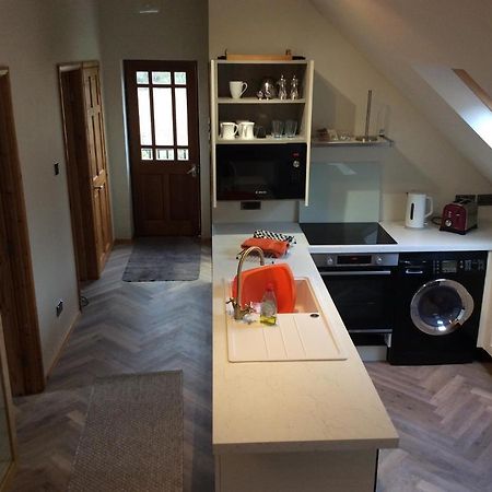 2 Bedroom Furnished Apartment In A Rural Position Стон Екстер'єр фото
