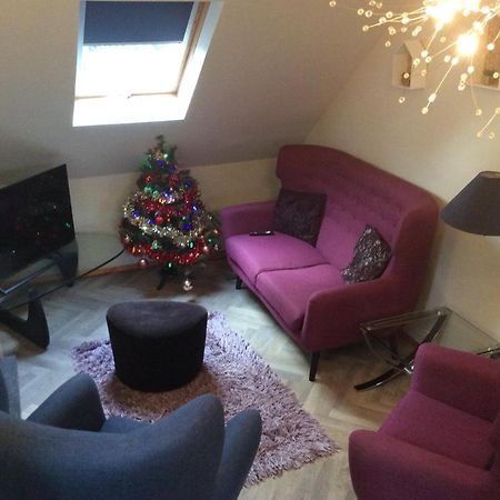 2 Bedroom Furnished Apartment In A Rural Position Стон Екстер'єр фото