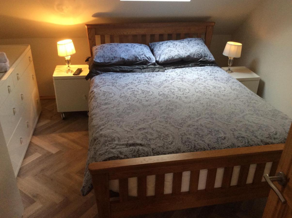 2 Bedroom Furnished Apartment In A Rural Position Стон Екстер'єр фото