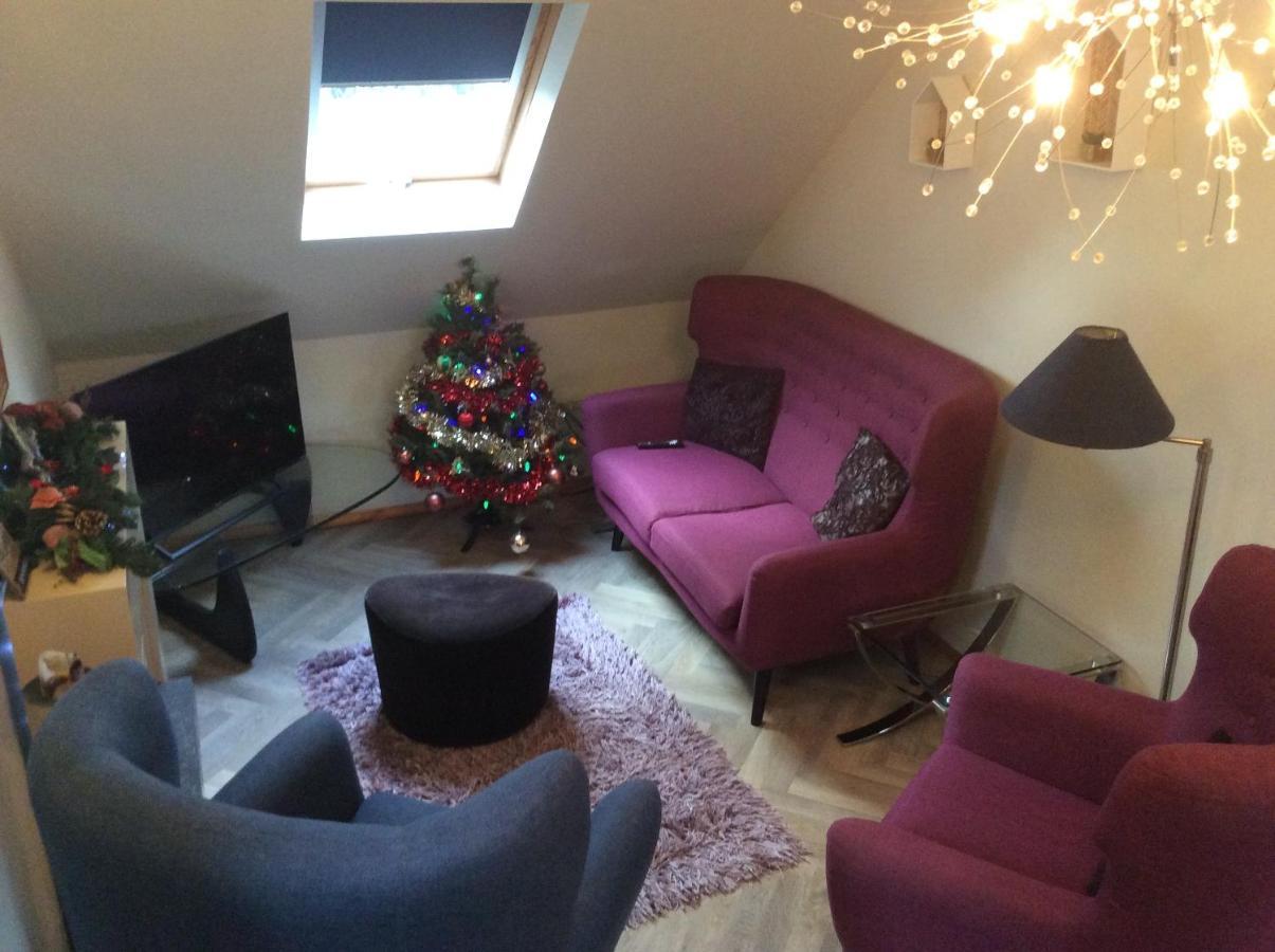 2 Bedroom Furnished Apartment In A Rural Position Стон Екстер'єр фото